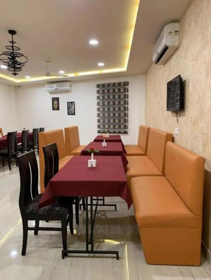 Hotel Shriansh Agra  Bagian luar foto