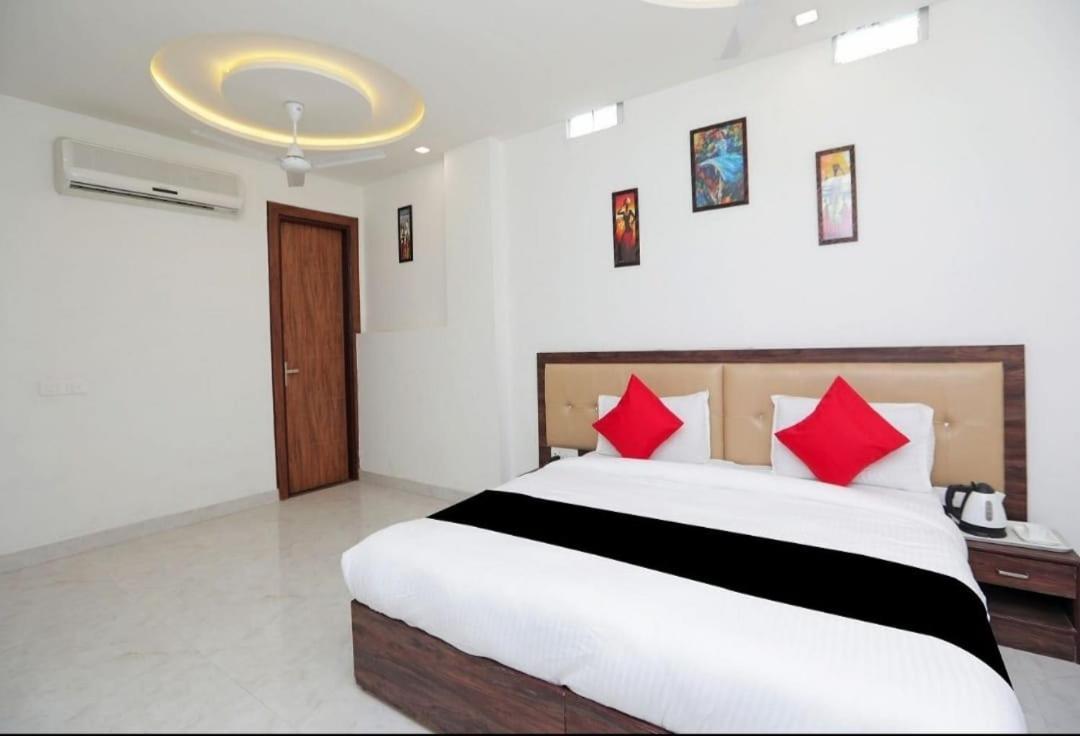 Hotel Shriansh Agra  Bagian luar foto